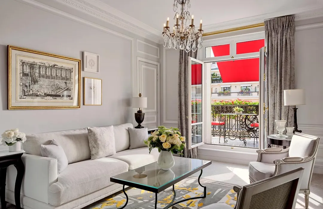 Hôtel Plaza Athénée - Dorchester Collection-1